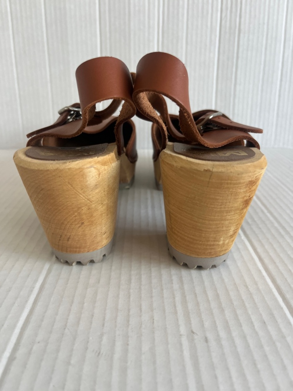 Mia Abba Swedish Clogs - Picture 6 of 9